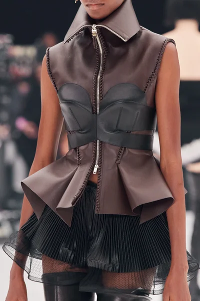 Look 22